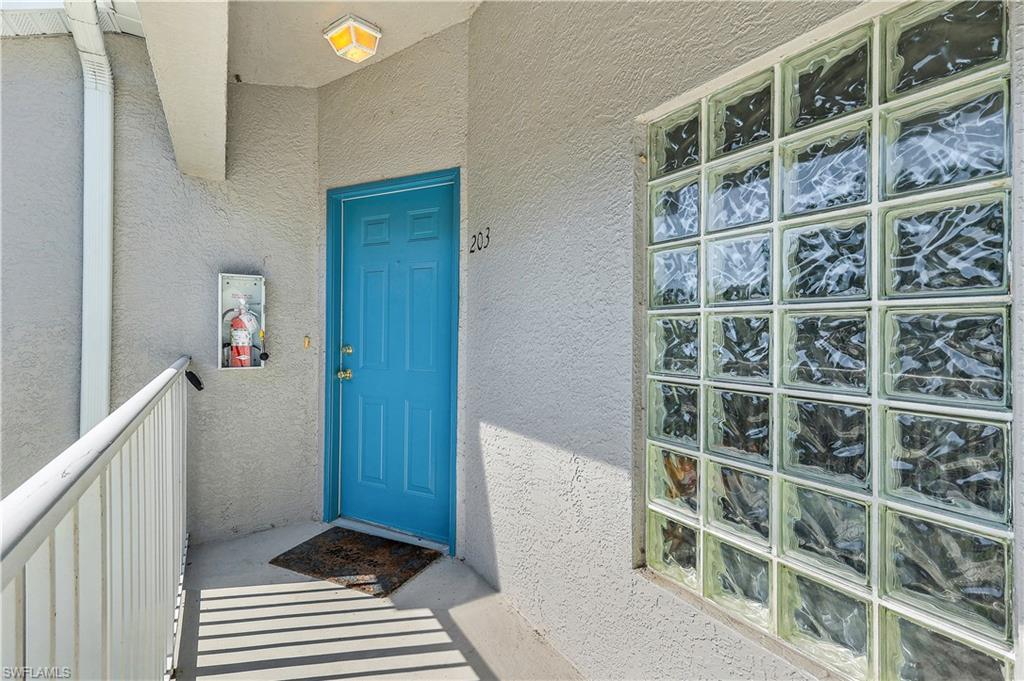 12131 Summergate Cir 203 Property Photo 5
