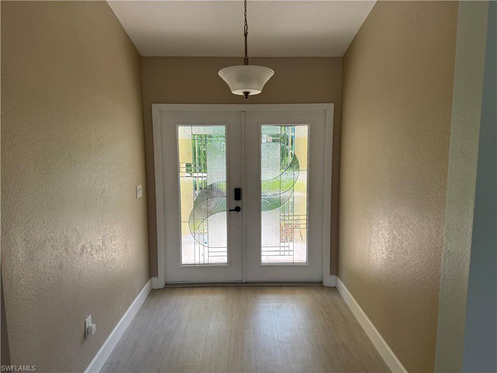 11574 Royal Tee Cir W Property Photo 9