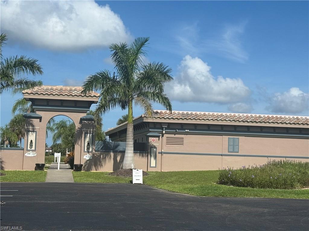 11574 Royal Tee Cir W Property Photo 13