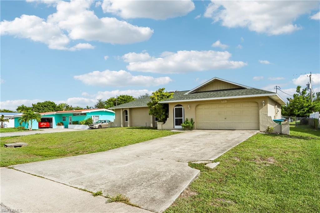 732 Tower Dr Property Photo 2