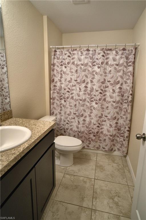 2119 Ne 6th Pl Property Photo 6