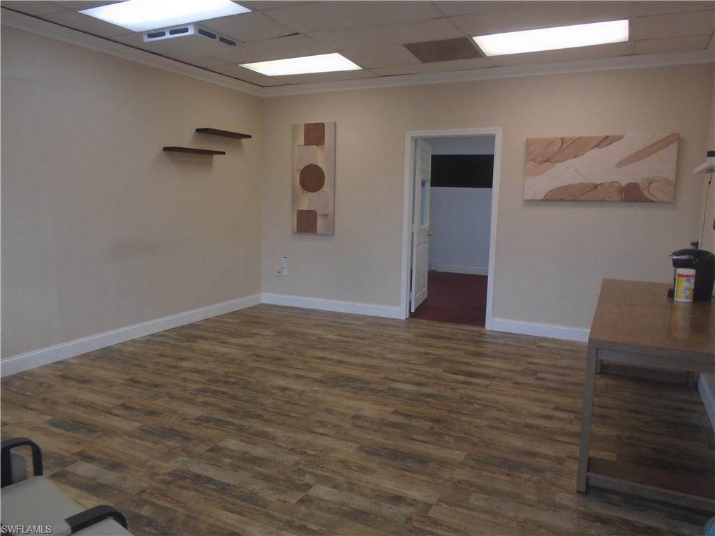 1415 Colonial Blvd 2 Property Photo 3