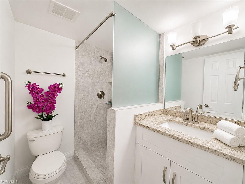 1087 Forest Lakes Dr 306 Property Photo 14