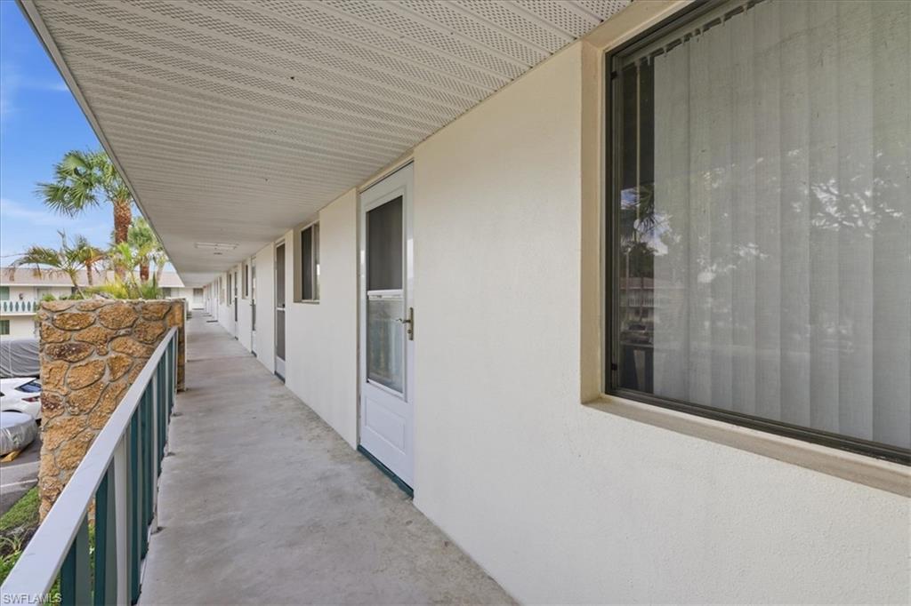 347 Joel Blvd 203 Property Photo 3