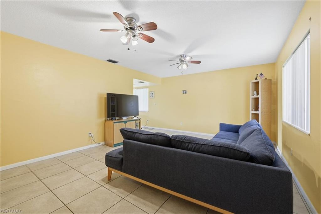 347 Joel Blvd 203 Property Photo 8