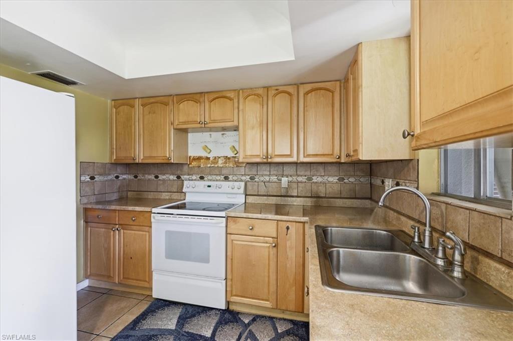 347 Joel Blvd 203 Property Photo 14