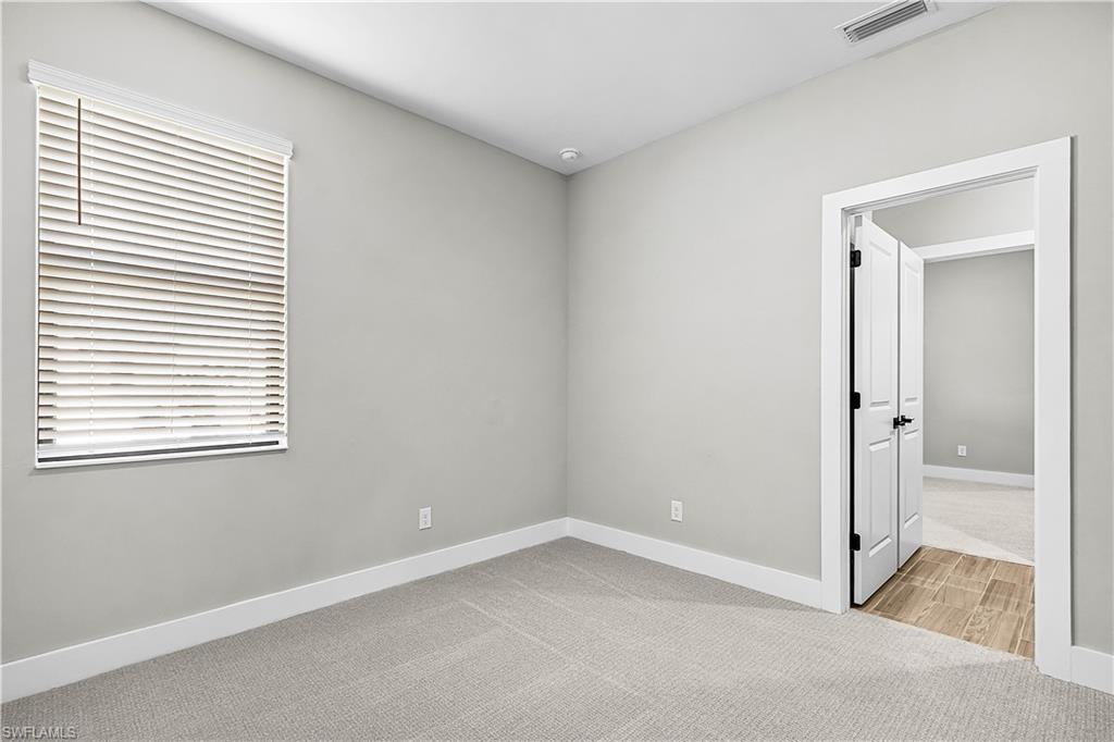 331 Nicholas Pkwy E Property Photo 22