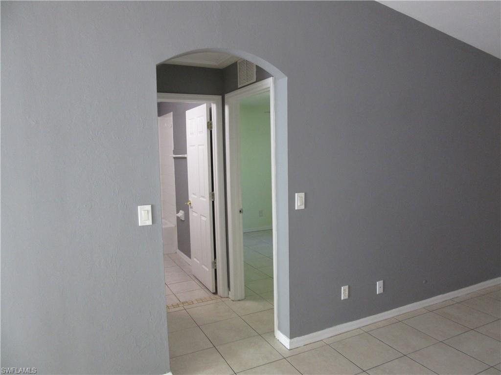 920 Eisenhower Blvd Property Photo 6