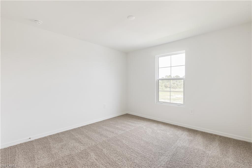 266 Lakeside Breeze Way Property Photo 13