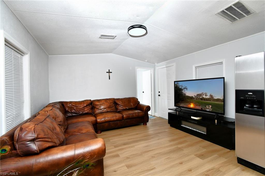22950 Tinas Ln Property Photo 23