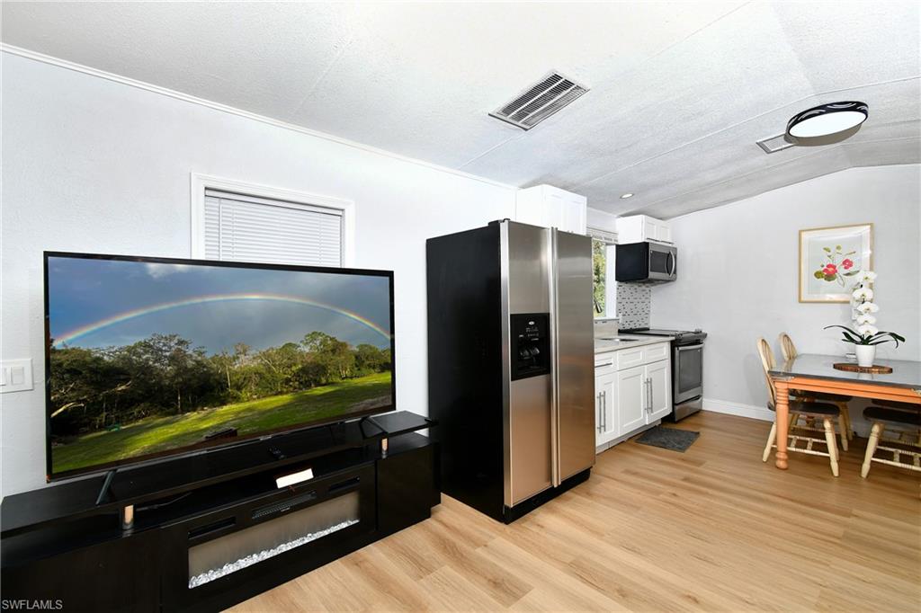 22950 Tinas Ln Property Photo 26