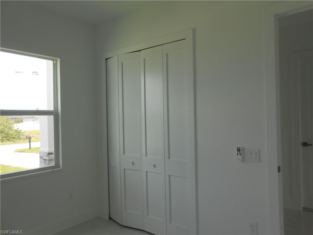 320 Poplar St Property Photo 5