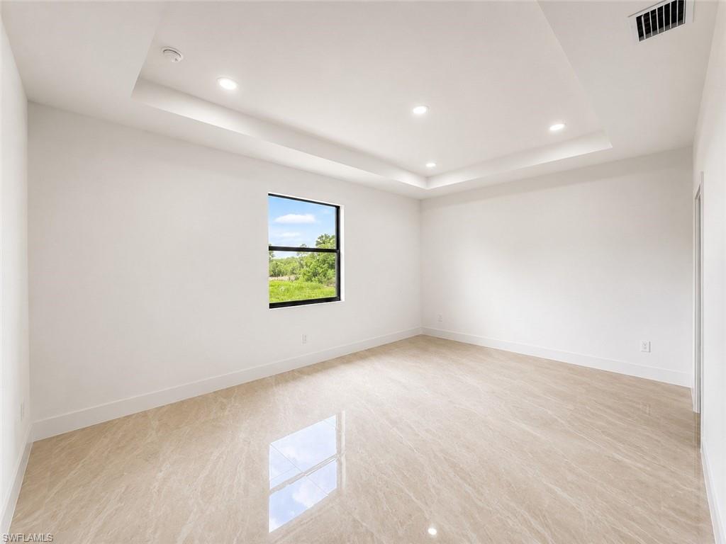 8022 Sunrise Cir Property Photo 5