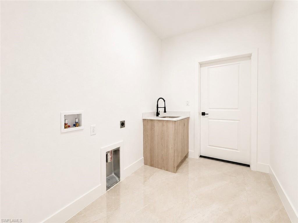 8022 Sunrise Cir Property Photo 18
