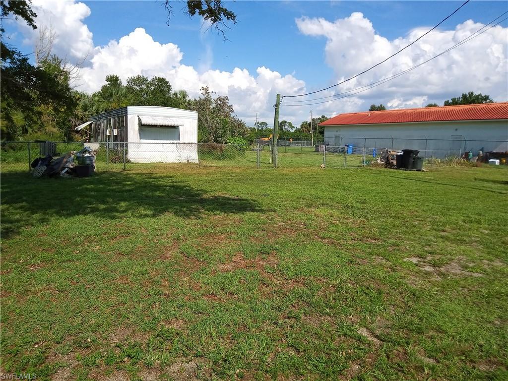 1511 Laurel Dr Property Photo 3