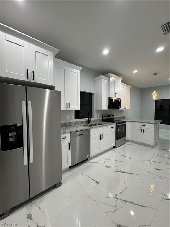 1178 Ebers St E Property Photo 11