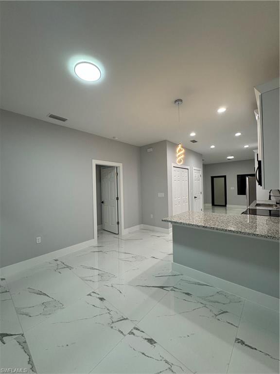 1178 Ebers St E Property Photo 16