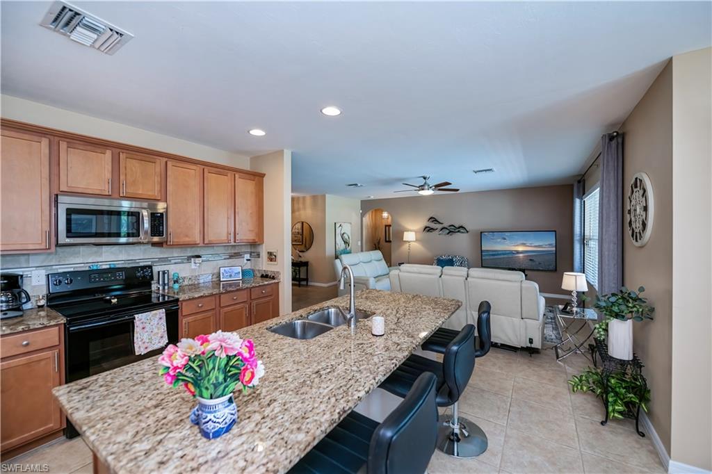 3217 Birch Tree Ln Property Photo 5