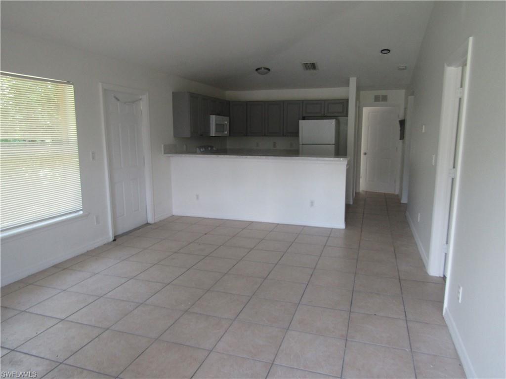 627 Meadow Rd Property Photo 2