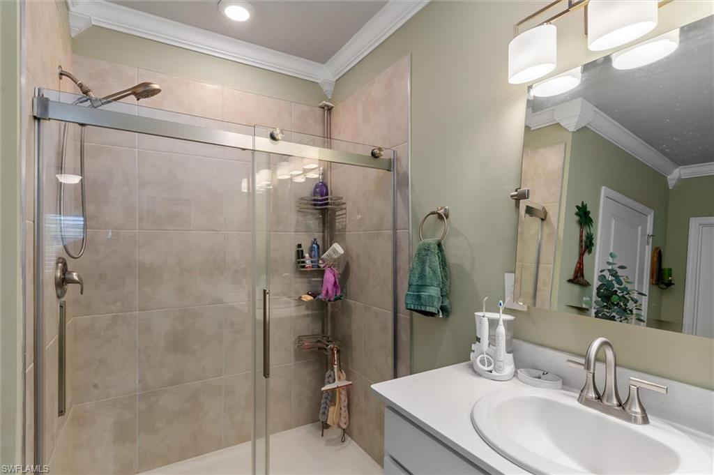 25266 Estrada Cir Property Photo 17