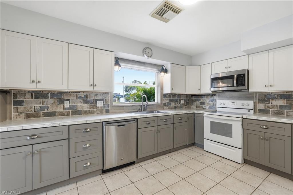 4430 Orange Grove Blvd Property Photo 13