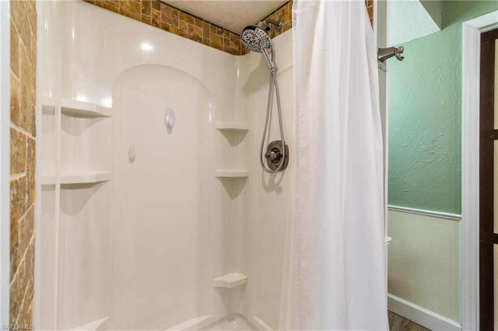 542 Se 33rd Ter Property Photo 16
