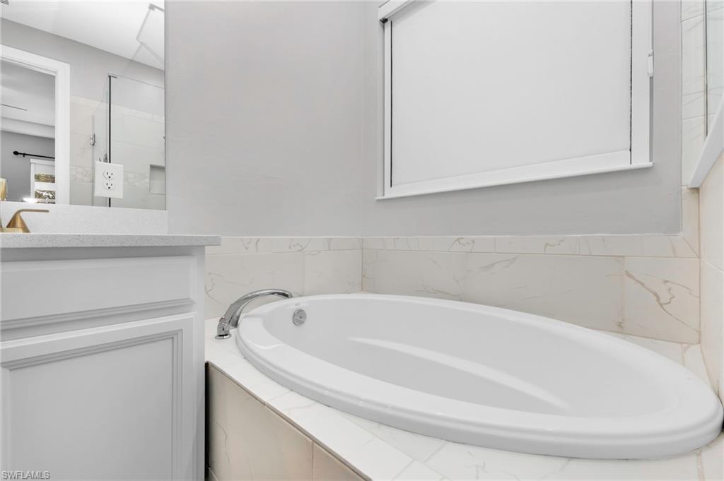 16121 Lotus Way Property Photo 28