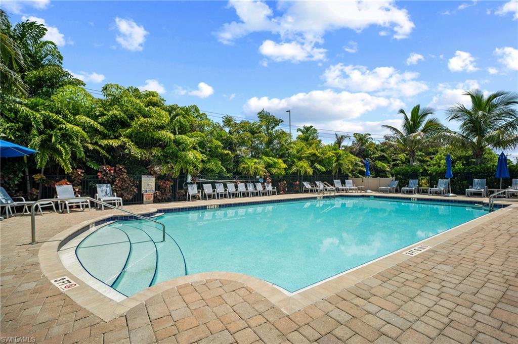 15280 Cortona Way Property Photo 2