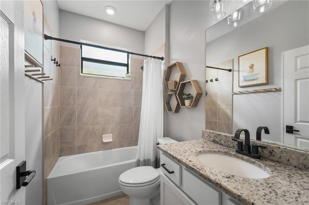 15280 Cortona Way Property Photo 16