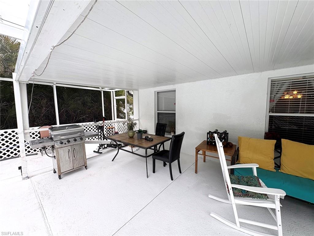 1326 Ne 1st Ave Property Photo 3