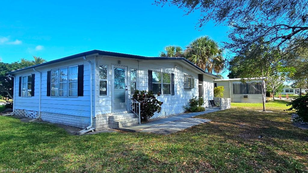 537 Charlemagne Blvd Property Photo 3