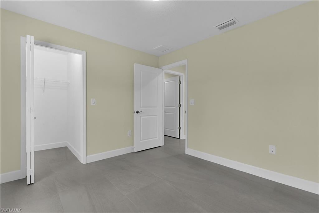 2601 48th St W Property Photo 20