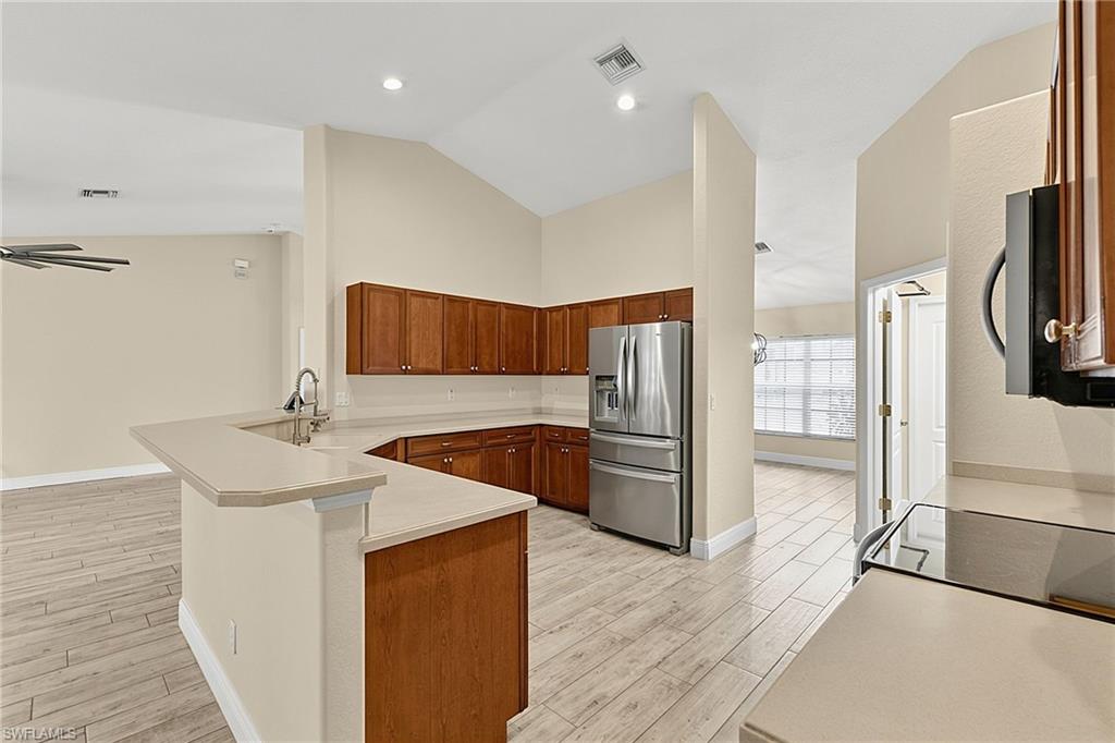 1927 Savona Pkwy W Property Photo 7