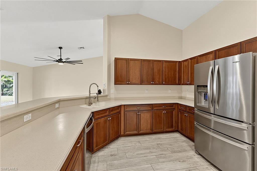 1927 Savona Pkwy W Property Photo 8