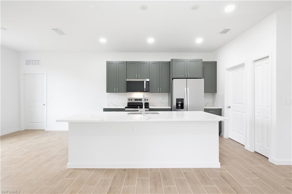 3744 Gasparilla St Property Photo 3