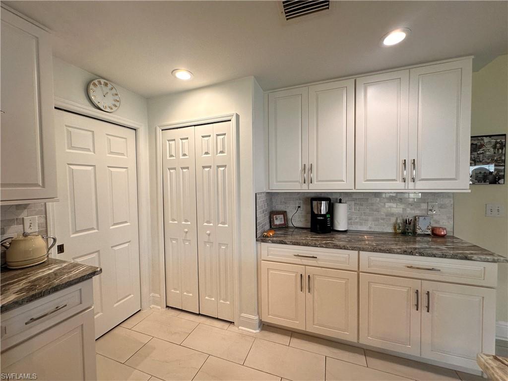 2916 Van Buren Pkwy Property Photo 4