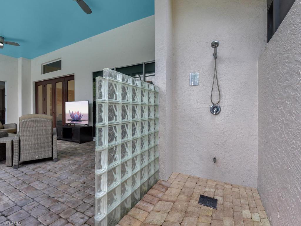 11570 Hampton Greens Dr Property Photo 39