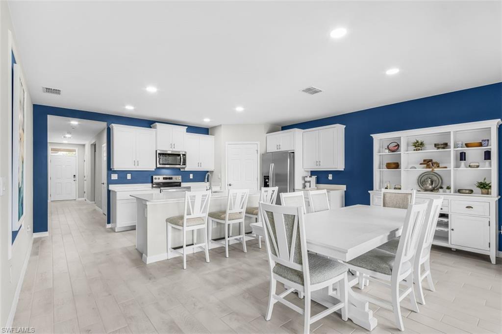 3658 Rollingwater Way Property Photo 8
