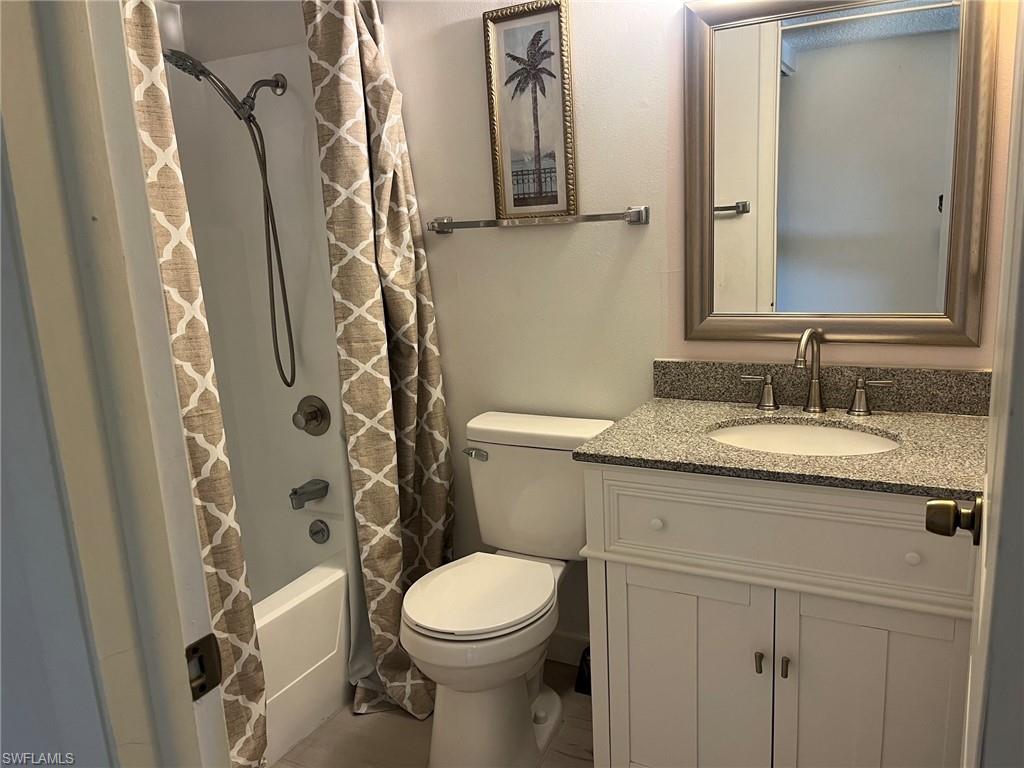 6220 Augusta Dr 203 Property Photo 10