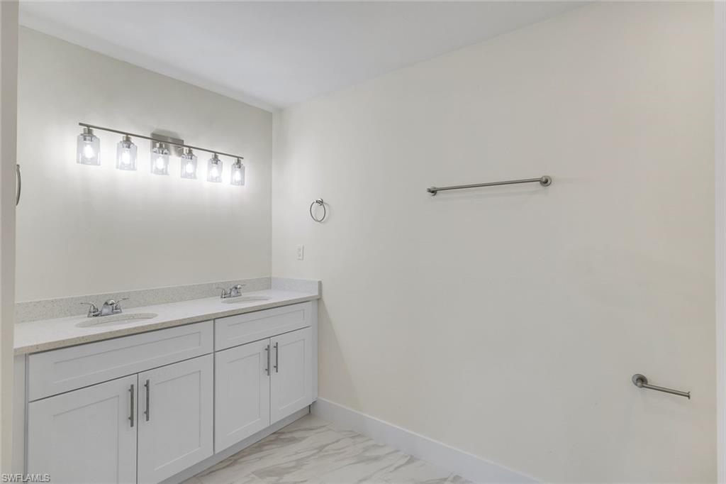 2622 Ne 1st Pl Property Photo 14