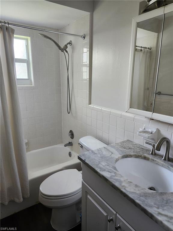 6313 Saint Andrews Cir S Property Photo 5