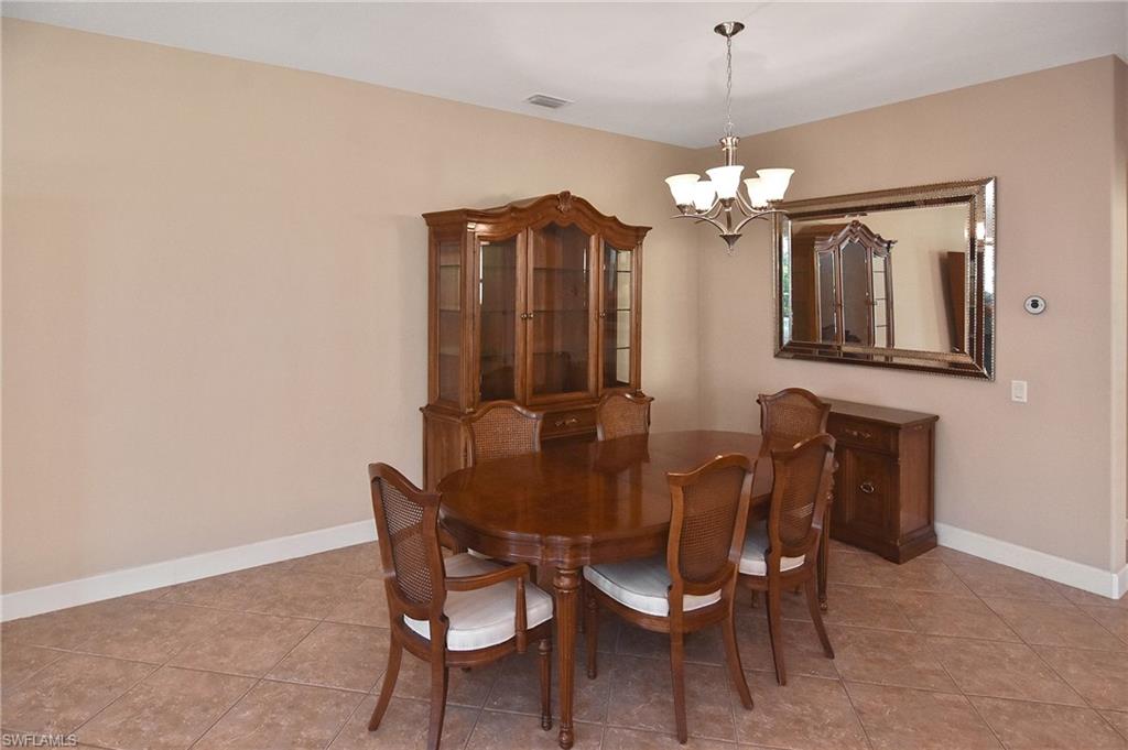2669 Lambay Ct Property Photo 7