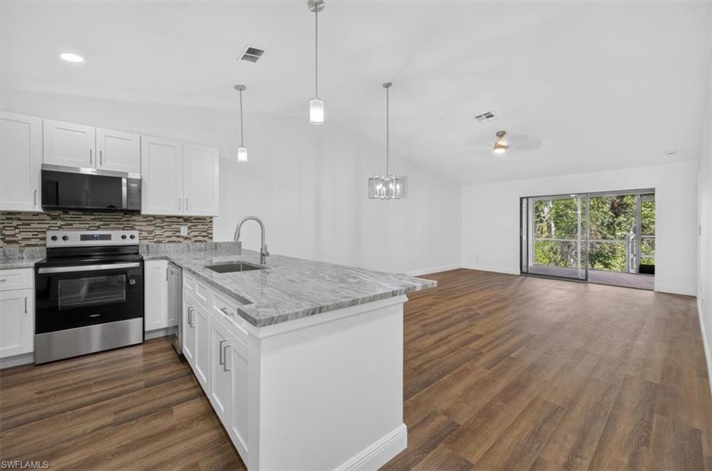 17626 Osprey Inlet Ct Property Photo 3