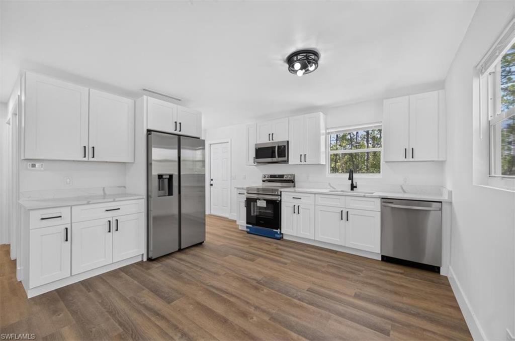 28060 Chrysalis Dr Property Photo 6