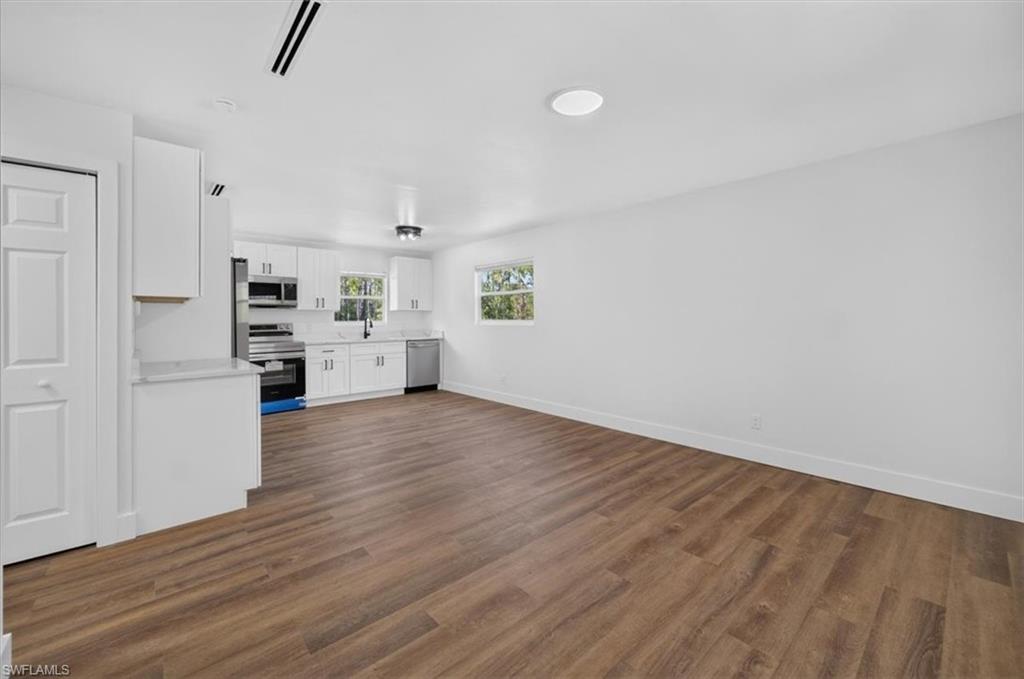 28060 Chrysalis Dr Property Photo 11