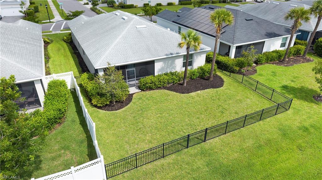 17573 Canopy Ct Property Photo 22