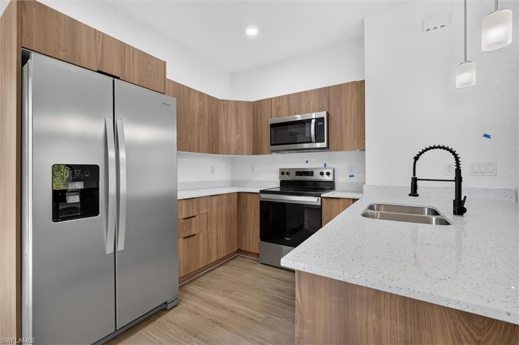 1130 Dutchess St E Property Photo 10