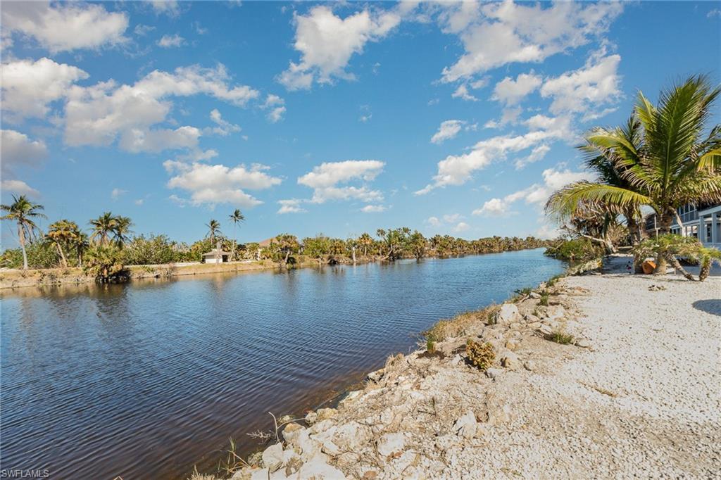 1720 Middle Gulf Dr Property Photo 42