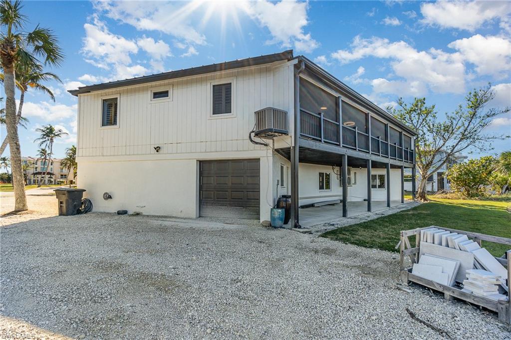 1720 Middle Gulf Dr Property Photo 43