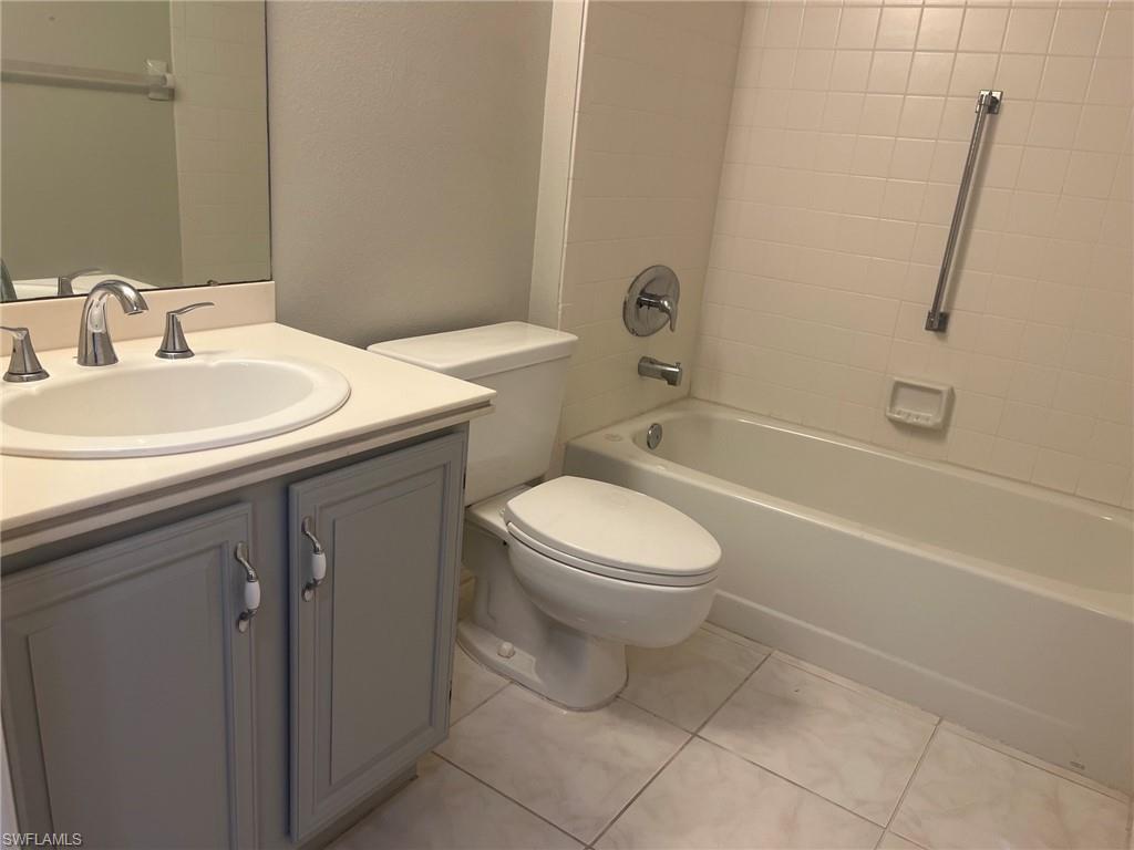7430 Lake Breeze Dr 505 Property Photo 14